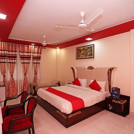 Oyo 23495 Hotel The Park Juhi Bari Eksteriør bilde